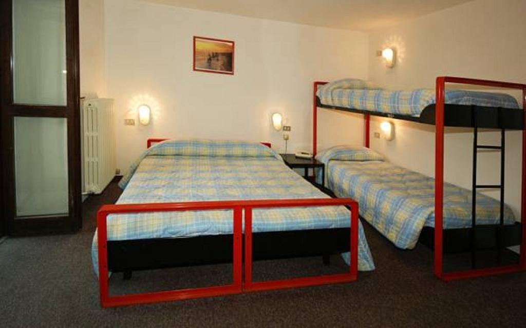 Hotel Rododendro Foppolo Room photo